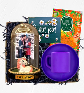 Fotoğraflı İsimli ve Işıklı Fanus & Mor Kahve Fincanı Hediye Seti  Kişiye Özel Premium Set (Model 6)
