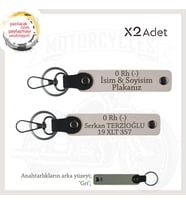 Motosiklet Maceracılarına İsim Plaka ve 0 Rh (-) Kan Grubu Yazılı Deri x2 Anahtarlık Seti, Pudra-Gr (Çok Renkli)
