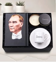 Atatürk İmzalı Tasarımlı Fincan & Mustafa Kemal Atatürk Resimli Defter & Siyah Metal Kutulu Mum Hediye Seti