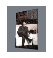 Atatürk Üniformalı Dikey Cam Tablo Hediyelik Büyük Tablo Ev Ofis Dekoru (Çok Renkli)