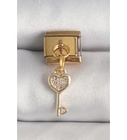 316L Çelik Gold Renk Sallantı Zirkon Taşlı Kalpli Anahtar Model Nomination Charm TJ-BC1371