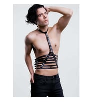 Erkek Fantazi Giyim Parelel Detaylı Üçgen Harness (Kırmızı)