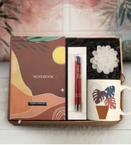 Kişiye Özel Desenli Defter & Kişiye Özel Kalem & Yaprak Baskılı Kupa & Dekoratif Mum Hediye Seti