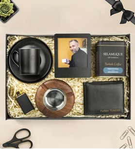 Premium Kahve Fincanı,Cüzdan,Doğal Ahşap Küllük,Ejderha Çakmak,Fotoğraflı Çerçeve Ve Selamlıque Kahve Hediye Seti