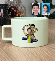 Kişiye Özel Karikatürlü Sarı Lacivert Taraftar Baba Oğul Lüks Pastel Fincan Babalar Günü Hediyesi