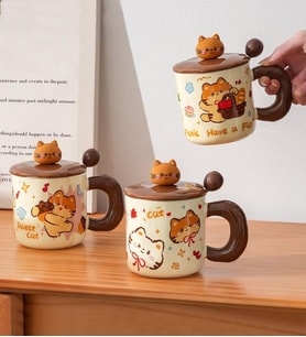 Tatlı Kedi Temalı Seramik Kupa (Akçaağaç)