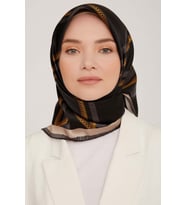 Armine İpek Eşarp Nostalji Sura 8833DS-09 (Siyah-Gold)