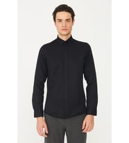 Siyah Düğmeli Yaka Uzun Kollu Gömlek Slim Fit