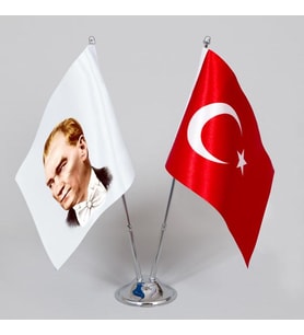 Atatürk Masa Bayrağı-3 İkili 15x22,5 cm.(Direkli) (Çok Renkli)