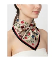 Tarzını Seç Siyah Gül Fular / Bandana / Aksesuar 48x48 cm