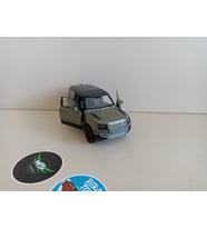 Landrover Defender 1/36 Ölçek Metal Model Oyuncak Araba (ÖZEL PLAKALI) (Yeşil)