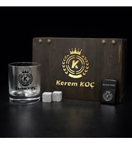 Kişiye Özel Premium Viski Seti – Ahşap Kutulu  Bardak, Viski Taşı ve Metal Zippo Çakmak