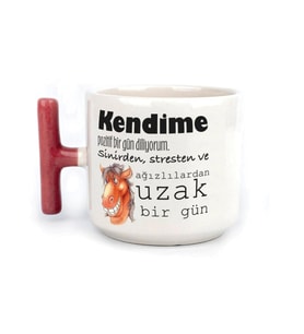 Kendime Pozitif Bir Gün Diliyorum Baskılı Kırmızı Kulplu T Kupa