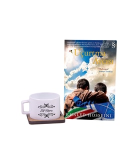 Kitap - Kahve Fincanı Hediye Seti / İsme Özel Doğum Günü Hediye Kutusu (Model 3)