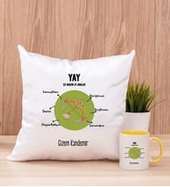 Kişiye Özel Yay Burcuna Hediye Kare Yastık ve Sarı Kupa