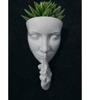 Saksı Vazo Bayan Figürlü Duvar Saksısı Dekoratif Saksı 20 x 11 x 7 cm