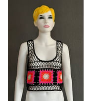 RENKLİ MOTİFLİ FİLE CROP BÜSTİYER (Pembe)
