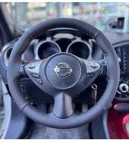 DİKİŞLİ DİREKSİYON KILIFI SİYAH / NOKTA DERİ SİYAH DİKİŞLİ NİSSAN JUKE BU DİREKSİYON İÇİN