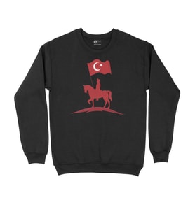 Atatürk Kırmızı Bayraklı Atlı Siyah Sweatshirt