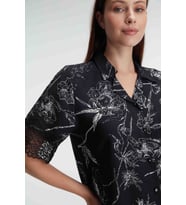 Kadın Kısa Kollu V Yaka Viskon Çiçek Desenli Yazlık Dokuma Dantel Detaylı Pijama Takımı (Renksiz)