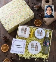 Kişiye Özel Karikatürlü Best Mom Ever Anneye Hediye Hediye Kutusu - Kişiye Özel T Kupa, Kolonya, Bardak Altlığı, Mum Anneler Günü Hediyesi