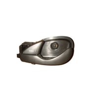 FORD FOCUS- SD/HB- 02/05; ARKA KAPI İÇ AÇMA KOLU SOL (PÜTÜRLÜ SİYAH) (HUSHAN) 1SDZ5422601AA 827-3052