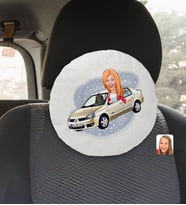 BK Gift Kişiye Özel Plakalı Kadın Renault Symbol Karikatürlü Yuvarlak Araç Koltuk Yastığı-1