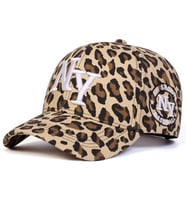 Valkyrie Açık Leopar Desenli NY Nakışlı Unisex Şapka Ayarlanabilir %100 Pamuk Spor Günlük Şapka