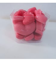 Güllü Kalpli Doğal Yağlı El Sabunu Seti – Dekoratif Hediye Sabun 8x7 cm (Pembe)