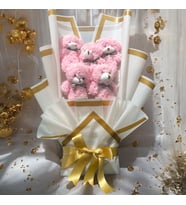 Tüylü Pembe Ayıcık Buket Seti: Zarafetin Yumuşak Dokunuşu!