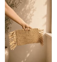 El Yapımı Naturel Rafya İp Püskül Detaylı Clutch Çanta