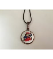 Kadın Erkek Çocuk Mario İşlemeli Kanaviçe Kolye - Anahtarlık