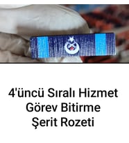 Sıralı Hizmet 4'ncü Sıralı Hizmet Görevini Bitirme Şerit Rozeti (Çok Renkli)