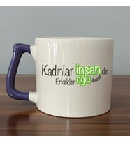 Kadınlar İnsandır, Erkekler İnsanoğlu Baskılı Kadınlar Günü Mor Kulplu D Kupa