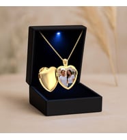 Işıklı Kutuda Fotoğraflı Açılabilir Kalp Altın Kaplama Gümüş Kolye (Gold)