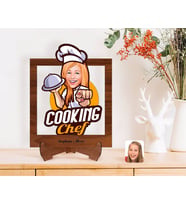 BK Gift Kişiye Özel Kadın Chef Karikatürlü Ahşap Standlı 3D Biblo-15 (Beyaz)