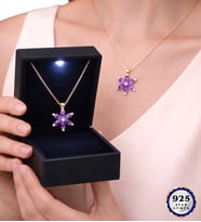 Premium Led Işıklı Kutusunda 925 Ayar Gümüş Lotus Kolye