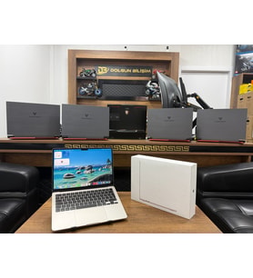 Apple Macbook Air M4 16GB RAM 256GB SSD 13.6" Yıldız Işığı MW0Y3TU/A Notebook (İKİNCİ EL)