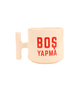 Krem T Kulp Boş Yapma Kırmızı Yazı Tasarım Kupa