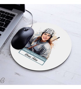 Kişiye Özel Hediye Karikatürlü Kadın Buz Hokeyi Oyuncusu Mousepad