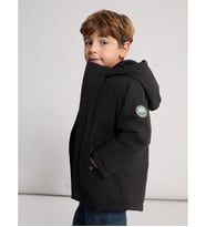 LCW Kids Siyah Kapüşonlu Astarlı Erkek Çocuk Mont