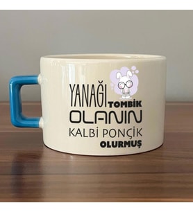 Yanağı Tombik Olanın Baskılı Mavi Kulplu C Fincan