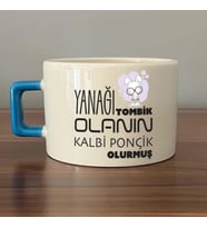 Yanağı Tombik Olanın Baskılı Mavi Kulplu C Fincan