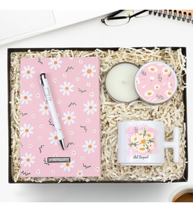 Kişiye Özel Tasarım Defter & Beyaz Metal Kutulu Mum & Gümüş Renk Detaylı Beyaz Tükenmez Kalem & Kişiye Özel Fincan Hediye Seti (Model 1)