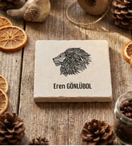 Kişiye Özel Aslan Baskılı Bardak Altlığı Doğum Günü Hediyesi (Krem)