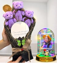 Sizlere Özel Renkli Led Işıklı Biblolu Fanus ve Aynalı Mor Peluş Ayıcık Buketi (Model 8)