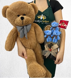 Kişiye Özel Fotoğraflı 3'lü Peluş Ayıcık Buketi ve Büyük Boy Kahverengi Peluş Ayıcık (Model 2)