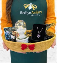 Size Özel Hediye Sepeti  Işıklı Beyaz Melekli Fanus & Lotus Kolye & Ahşap Tütsülük