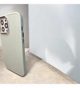 iPhone 13 Pro Max Uyumlu Sade ve Şık Kaliteli Silikon Telefon Kılıfı (Bej)