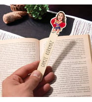 Kişiye Özel Kadın Kahraman Karikatürlü Çubuk Kitap Ayracı